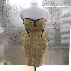 NWT- ARDEN B. Gold &Black metallic strapless-small